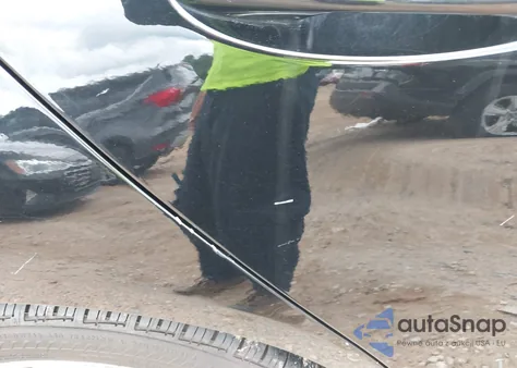 2018 Mercedes-Benz C 300 z USA, uszkodzony, nr VIN WDDWF4JB9JR315267